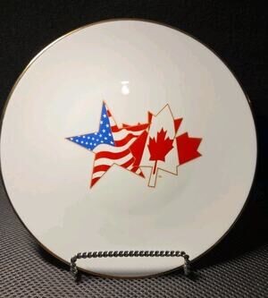 Decorative Plate Canadian Maple Leaf USA Flag Gold Edge